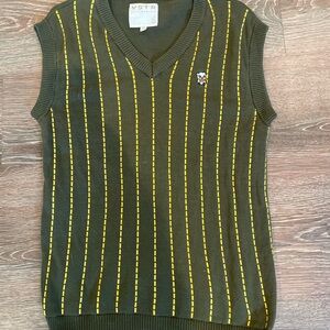 VSTR premium nomad Sweater Vest with Mr. Panda